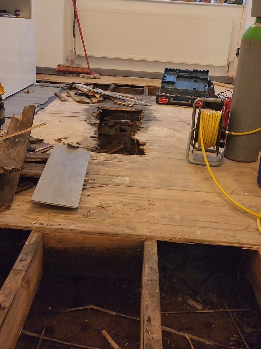 Coventry mains water leak gallery image 1