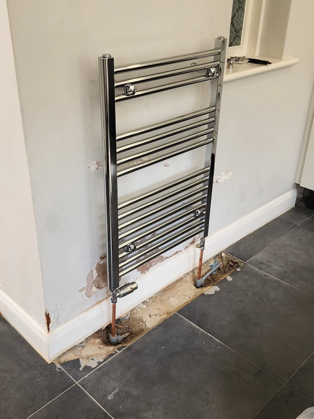 Slow central heating leak detection evidence in Dorking