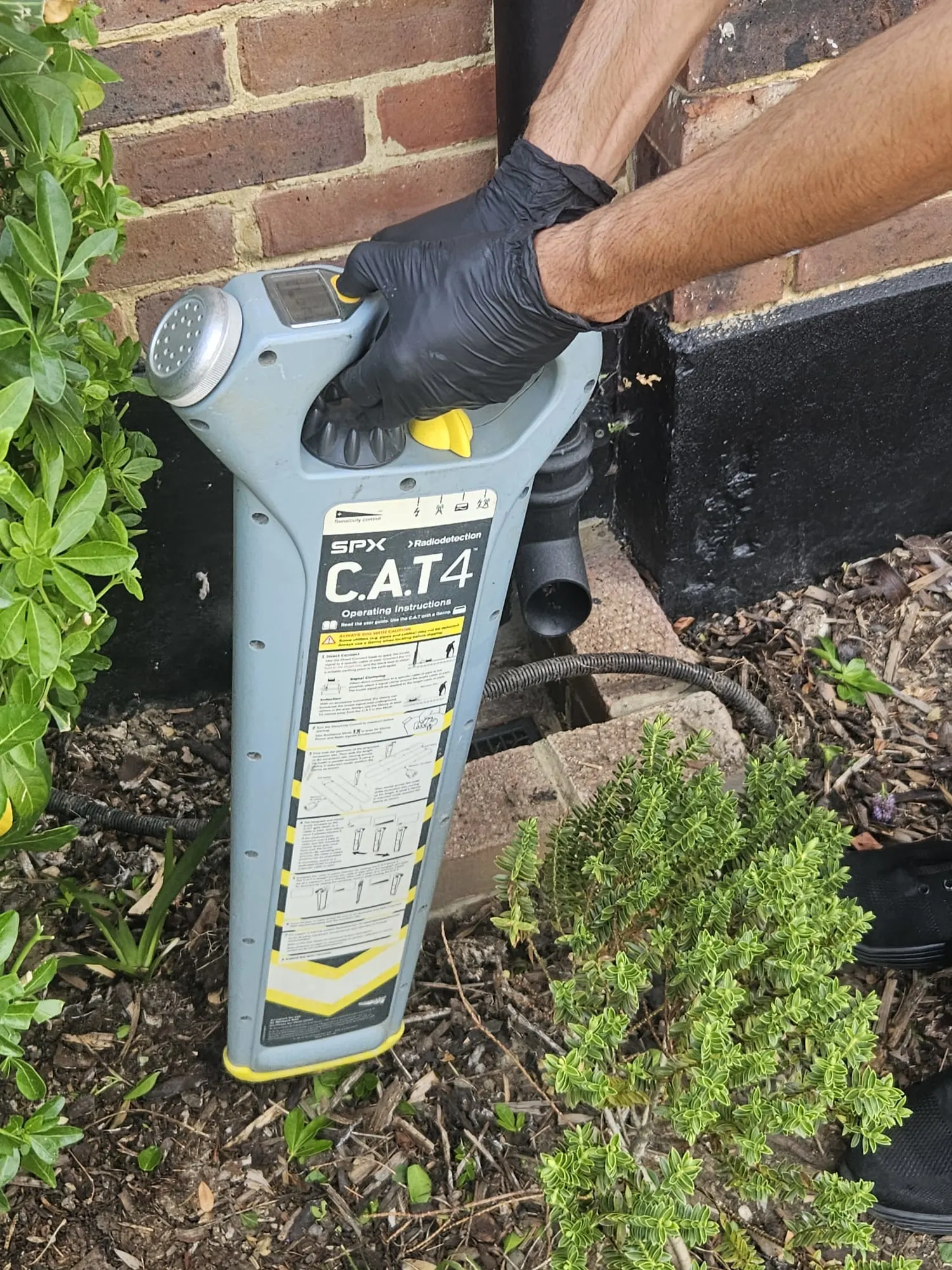Utility tracing equipment used near the external supply route in Kingston